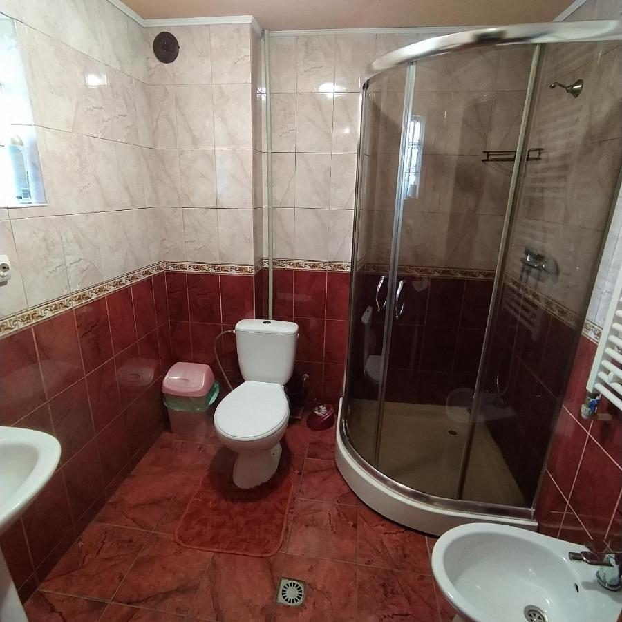 Мальва Apartamento Lazeshchyna Exterior foto